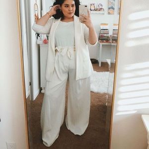 Wide Leg White Pants w/ Belt